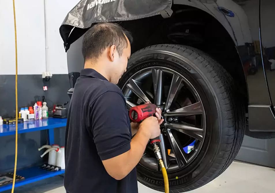 YY Auto prestige vehicle workshop